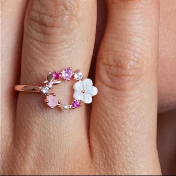 New Women’s Rose Gold Plated Creative Butterfly Ring - Picture 3 of 4